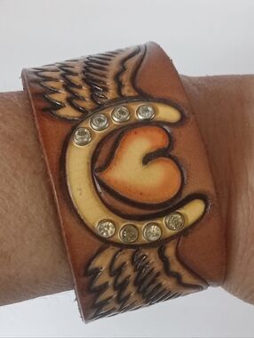 Geniune Leather Tooled Western Bracelet Wings Horseshoe Adjustable